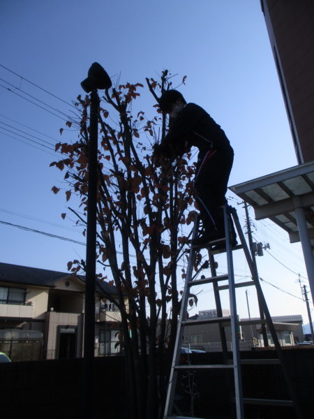 電飾取付作業①